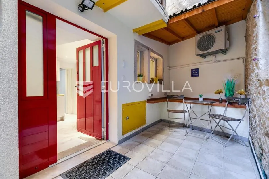 istra, rovinj, simpatičan jednosoban stan 35m2 u prizemlju zgrade u centru grada - slika 7