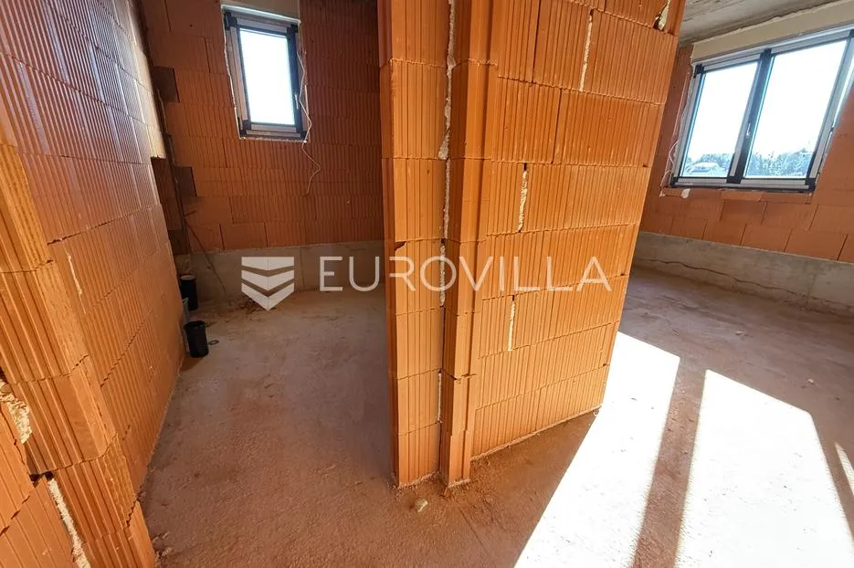pula, pješčana uvala, četverosobni stan novogradnje 2. kat, 95.50 m², 450 m od mora - slika 13