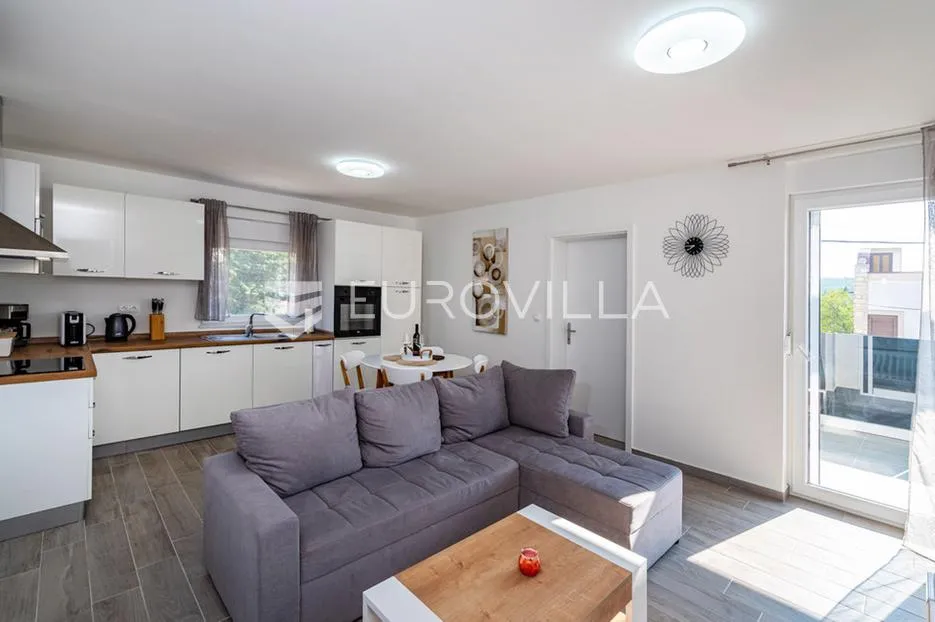 zadar, gornji karin, moderna kuća s bazenom i dva apartmana, 200 m od mora - slika 5