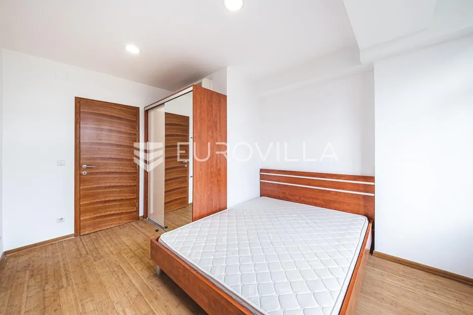 zagreb, sigečica, trosobni stan 72 m² - slika 10