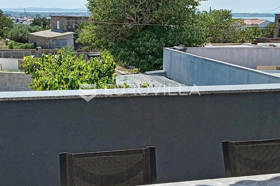 zadar, vrsi kuća s pogledom na more - slika 7