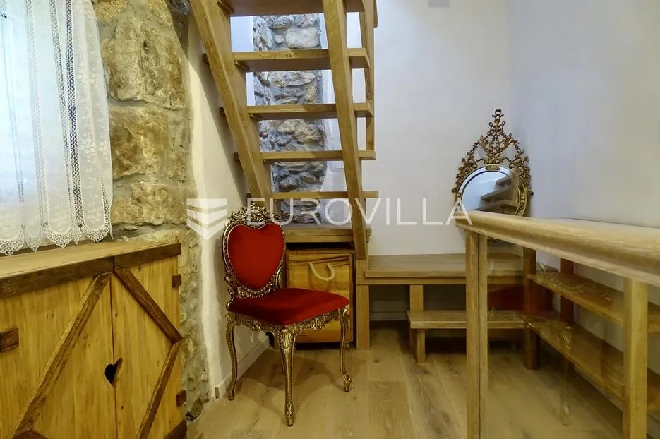 krk, omišalj, adaptirana kamena kuća u nizu s pogledom na more površine 54 m² - slika 2