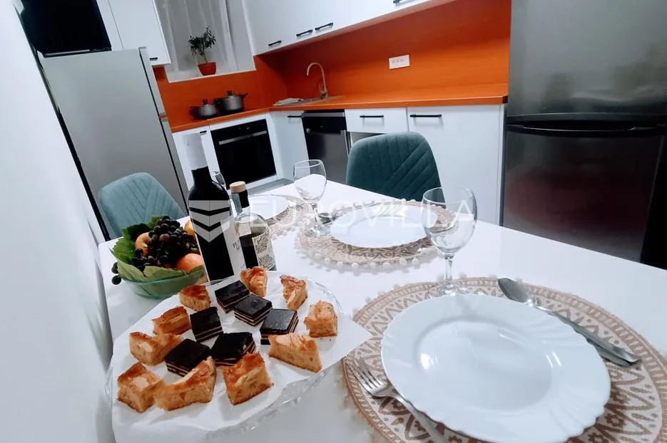 renovirana kamena kuća u okolici pule - slika 4