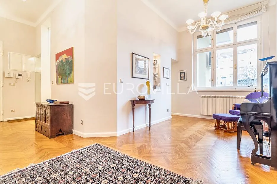 zrinjevac prekrasan četverosoban stan 200 m² za najam - slika 10