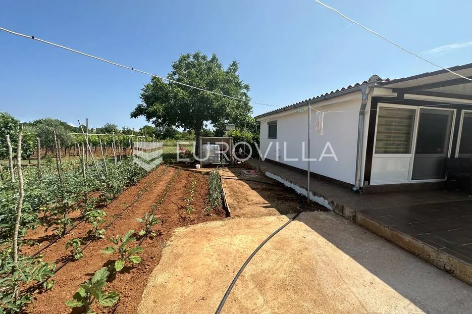 medulin, legalizirana kućica 65 m² na velikoj okućnici - slika 14