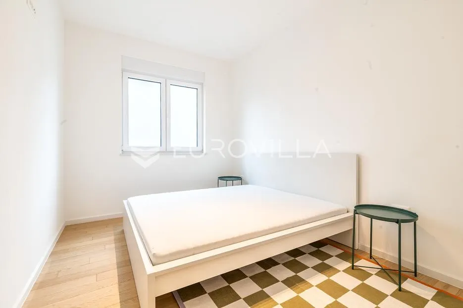 zagreb, trnje, novogradnja, trosoban stan s vrtom i parkingom 68 m² - slika 7