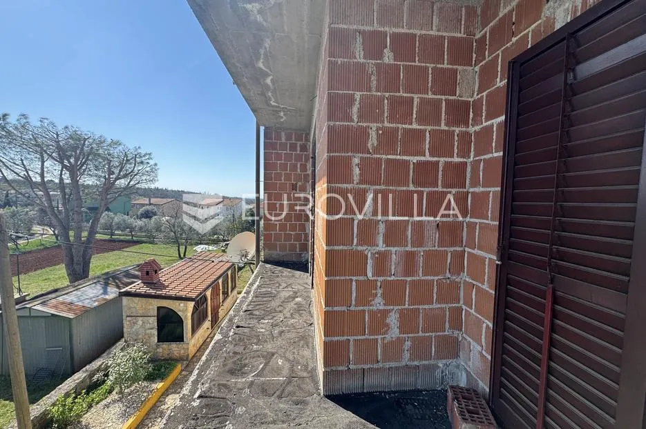 istra, rovinjsko selo, dva stana u roh bau fazi i okućnica 591 m² - slika 15