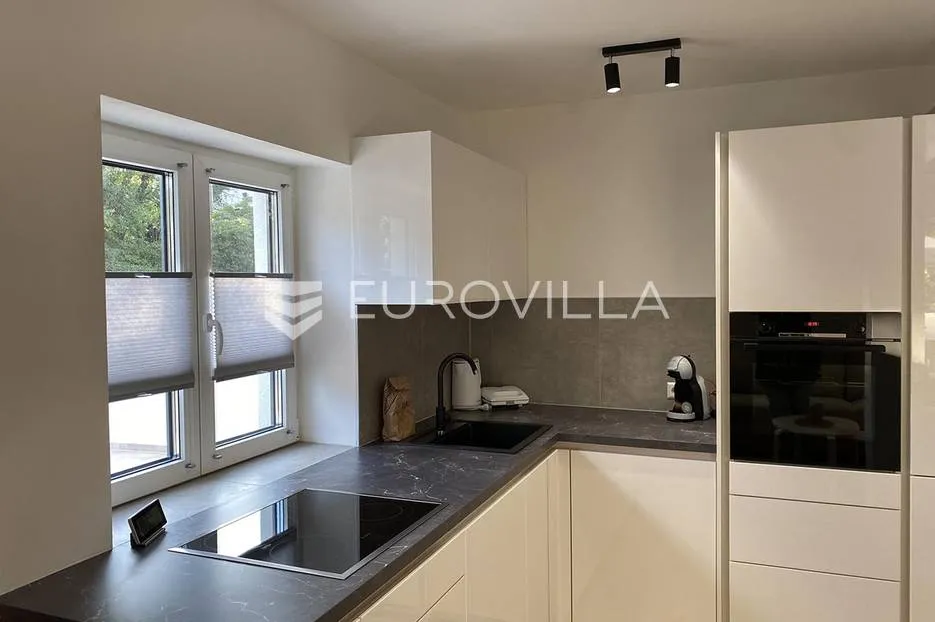 istra, premantura, kuća sa 3 luksuzna apartmana i pogledom na more, nkp 315 m2 - slika 29