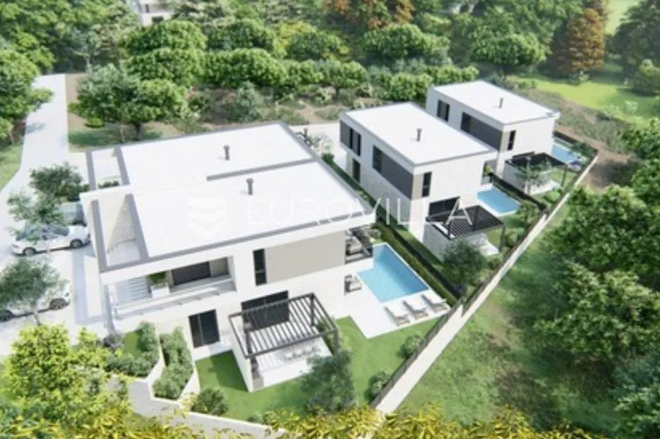 Valtura, moderna dvojna kuća neto korisne površine od 188 m² u roh bau fazi gradnje - Valtura, Ližnjan