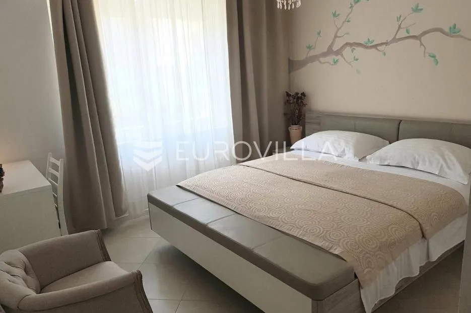 pag, moderan mini hotel s osam soba, apartmanom, restoranom i teretanom - slika 14