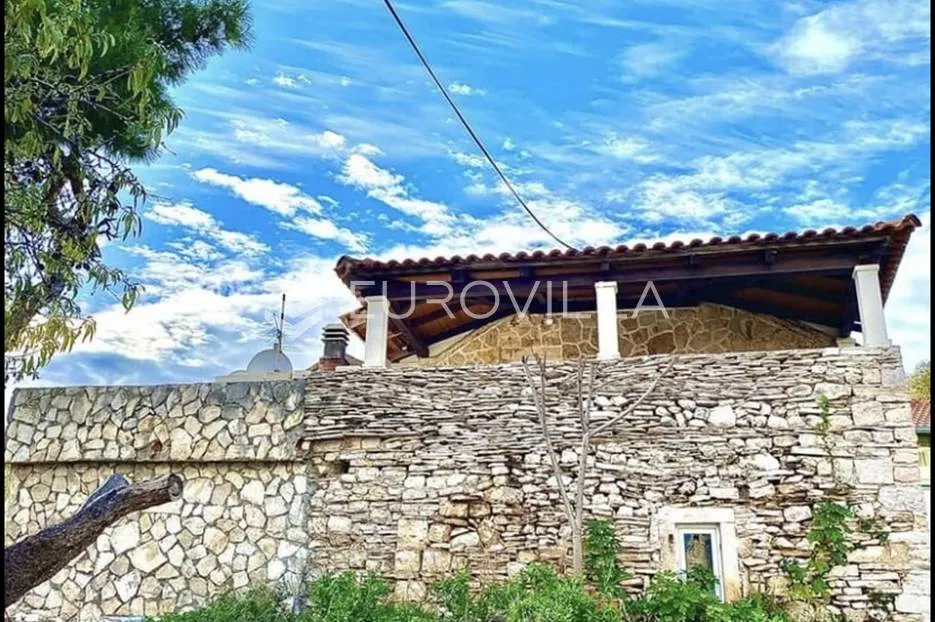 brač, supetar, autentična kamena kuća - slika 3