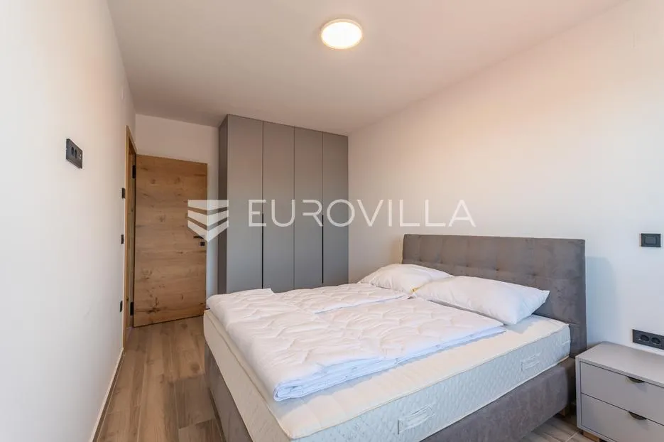 varaždin, centar, luksuzno namješten penthouse s parkingom novogradnja - slika 5