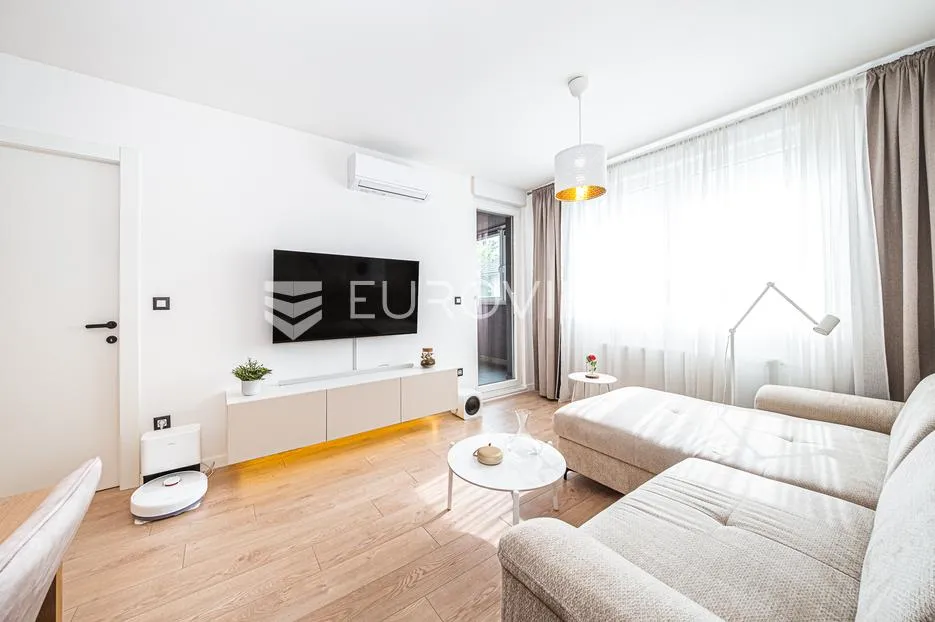 Novi Zagreb, Otok, pet friendly dvosoban smart home stan površine 50 m² s garažnim mjestom