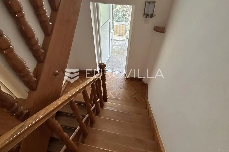 zagreb, perjavica, kuća na zemljištu 1462 m² plus dvije građevinske parcele 1358 m², investicija - slika 20