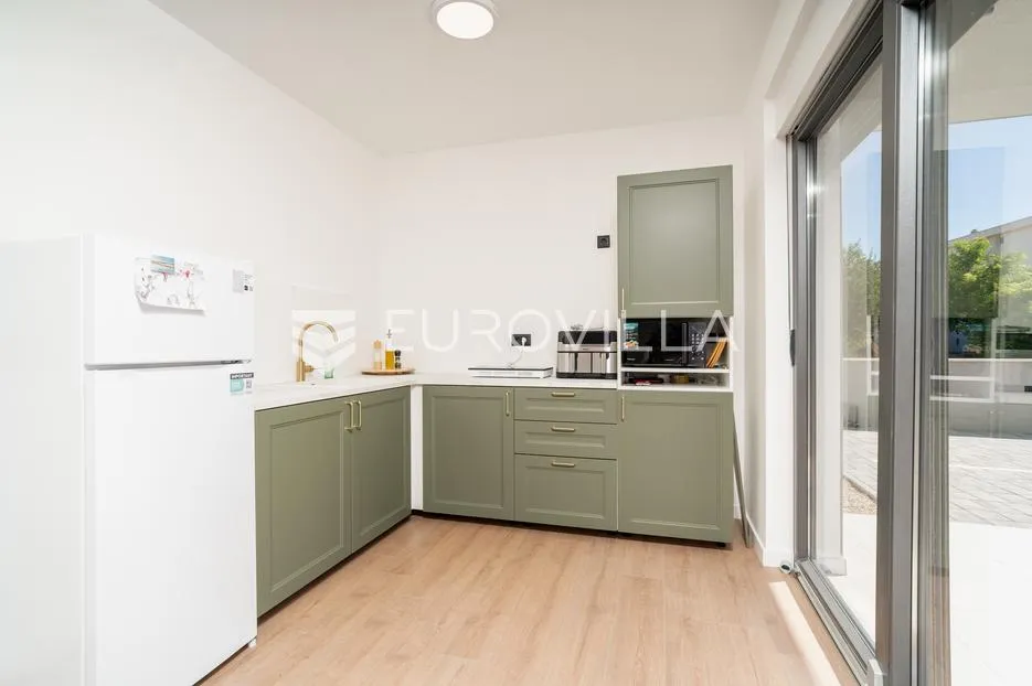 zadar, privlaka, dvosoban stan s vrtom, 83,47 m² - slika 6