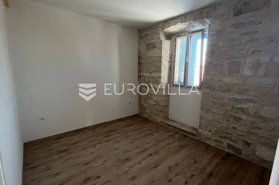 otok korčula, žrnovo, stan u kamenoj kući - slika 17