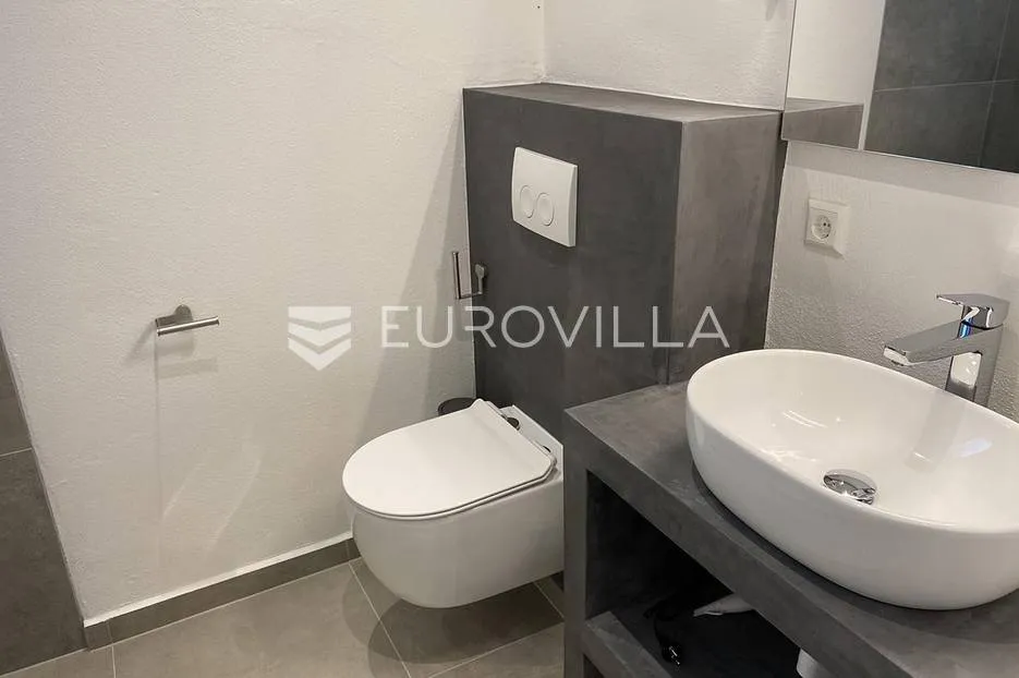 istra, premantura, kuća sa 3 luksuzna apartmana i pogledom na more, nkp 315 m2 - slika 12