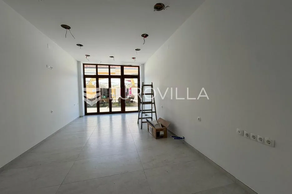 đakovo, korzo, potpuno adaptirani ulični poslovni prostor, 35 m² - slika 5