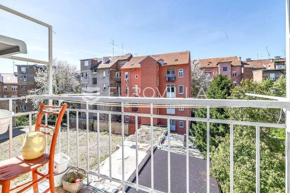 zagreb, donji grad, krajiška, funkcionalan trosoban stan 78 m² - slika 8