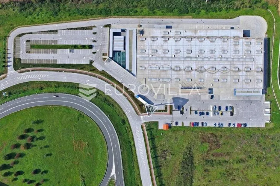 karlovac, poslovna zgrada 9091 m² skladišno proizvodne namjene - slika 5