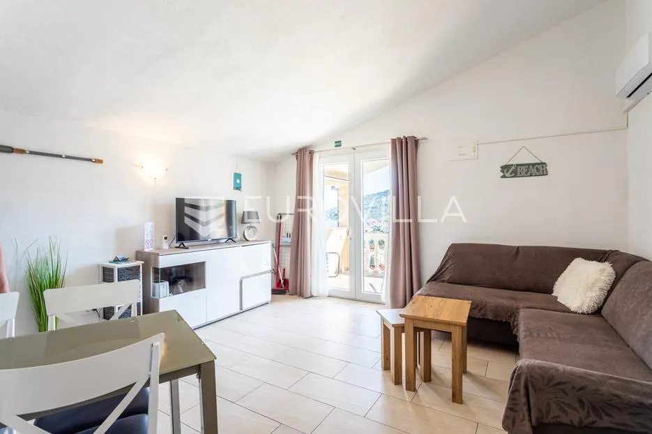 vinišće, samostojeća apartmanska kuća ukupne površine 259 m2 - slika 3