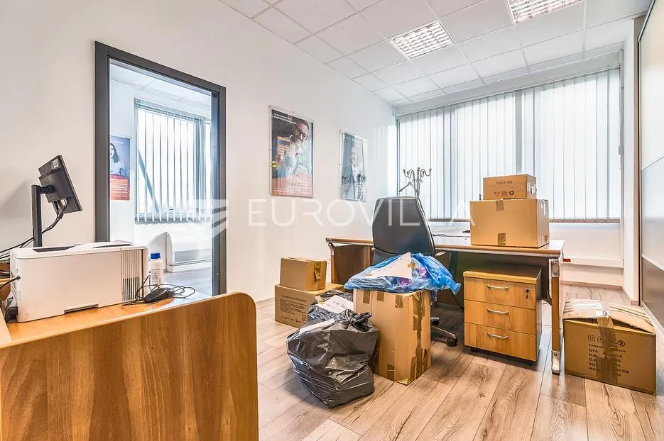 zagreb, radnička, funkcionalan poslovni prostor 118 m² na 1. katu poslovne zgrade - slika 3