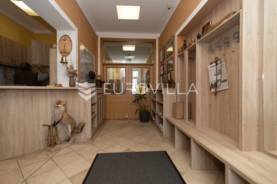 g.kotar, ravna gora, uhodani turistički objekt 1500 m² na parceli od 3799 m² - slika 17