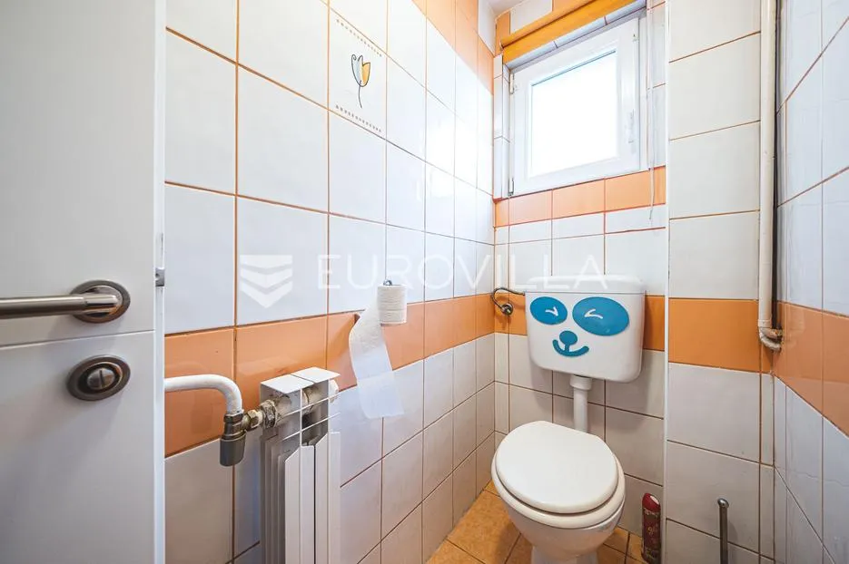zagreb, maksimir, samostojeća kuća veličine 120 m² na parcili 238 m² - slika 8