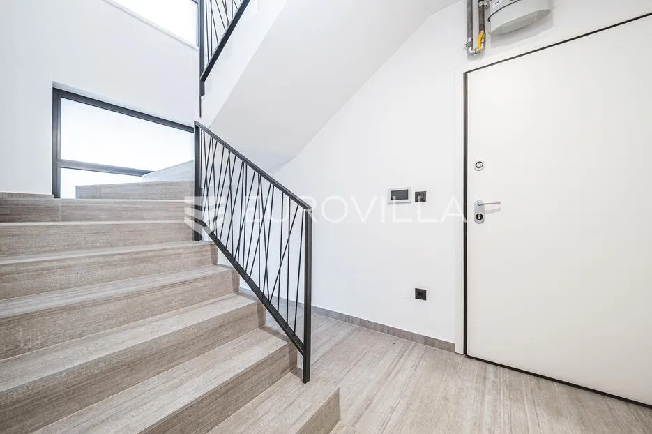 zagreb, rudeš, novogradnja, četverosobni stan nkp 110 m2 - slika 12