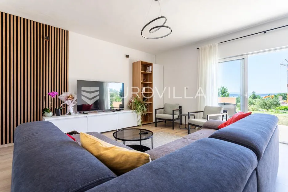 kaštel novi, rudine, trosoban stan površine 112 m² s pogledom na more - slika 1