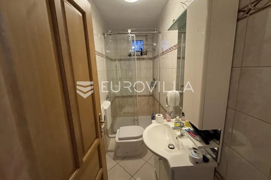 đakovo, centar, luksuzna kuća 470 m2 na izuzetnoj lokaciji - slika 34