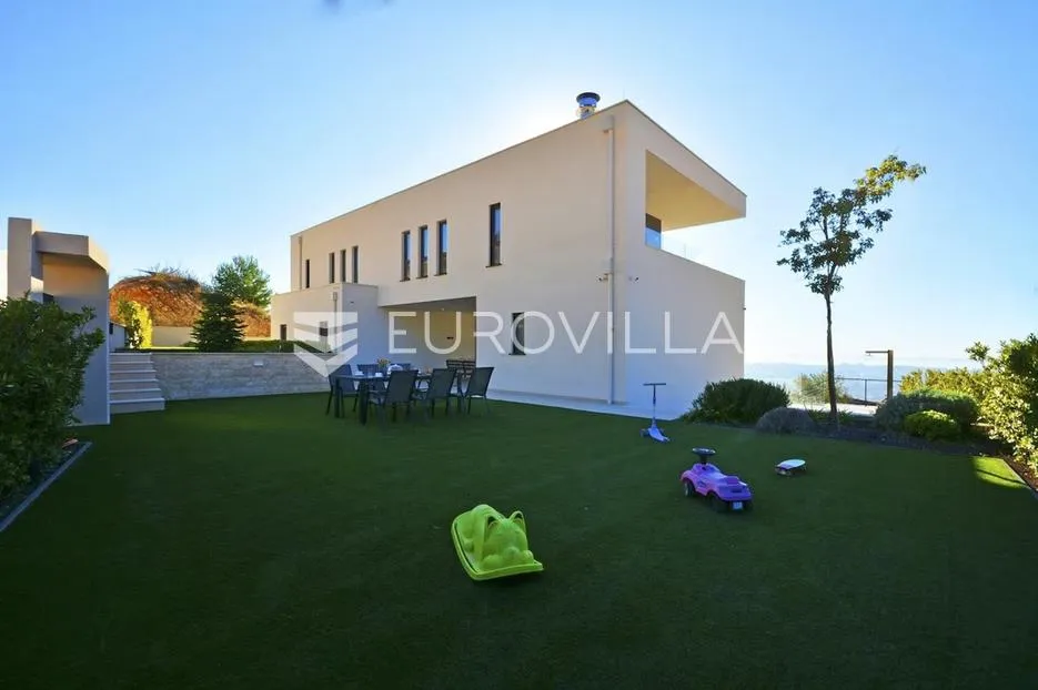 klis iznad split vila s bazenom, garažom, pomoćnom kućom s pogledom na more - slika 9