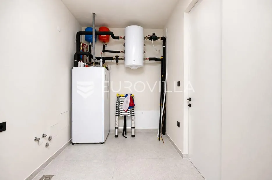 kostrena, rožići, ekskluzivan penthouse 200 m², panoramski pogled na more - slika 18