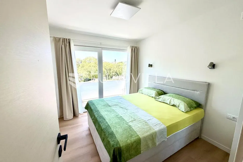 split, gripe, dvosoban tek renovirani stan na odličnoj lokaciji - slika 5