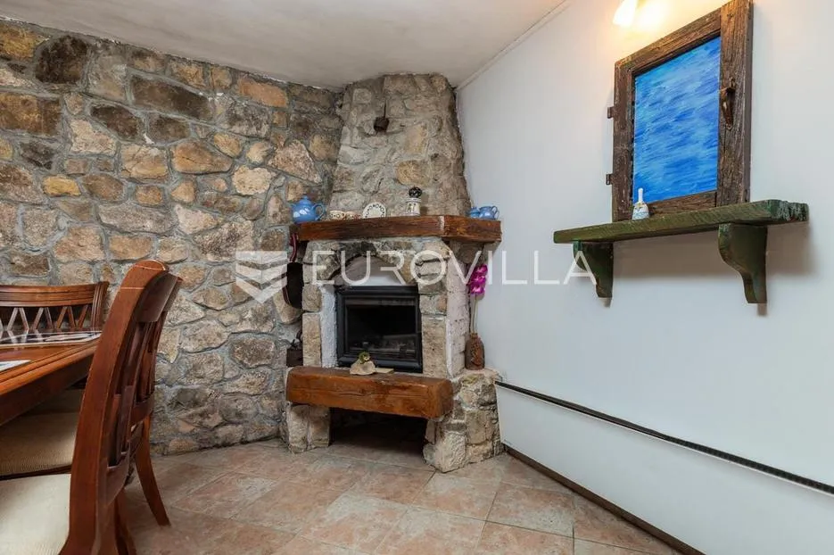 makarska, prekrasna vila s bazenom i jedinstvenim pogledom - slika 9