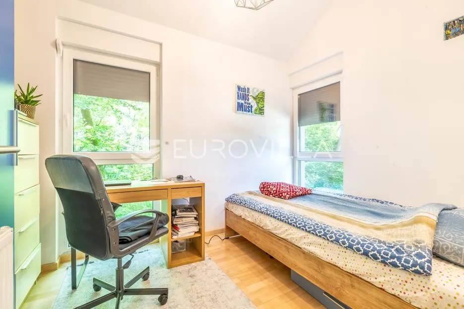 zagreb, maksimir prekrasna kuća 120 m² na parceli od 720 m² - slika 9