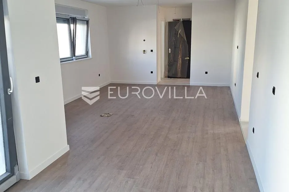 zadar, privlaka, dvosoban stan s vrtom, 83,47 m² - slika 4