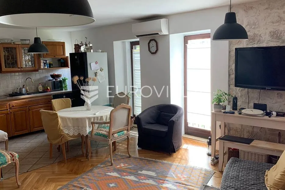 istra, rovinj, kuća u nizu, u centru grada sa pogledom na more - slika 7