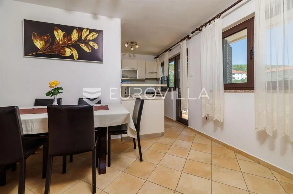 krk, punat, samostojeća kuća s dva apartmana po 100 m², studio apartman, bazen, garaža, sauna - slika 18
