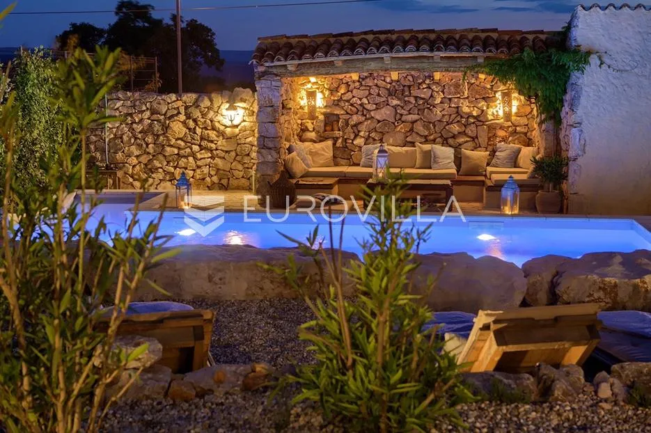 otok krk, malinska, sveti vid, prekrasna mediteranska vila s bazenom - slika 8