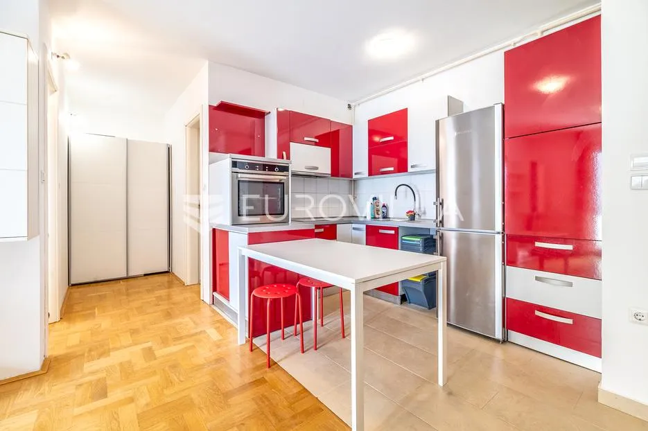 zagreb, stenjevec, dvosobni stan, 47 m² - slika 3