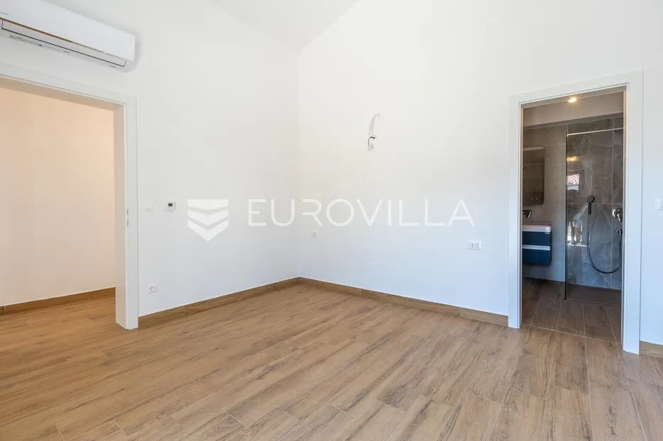 istra, majkusi, luksuzna novogradnja s bazenom na parceli od 868 m² - slika 38