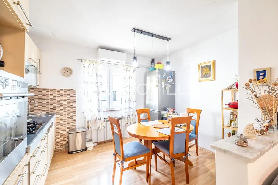 zagreb, kraljevec, dvojna kuća sa 3 stana, 264 m² - slika 3