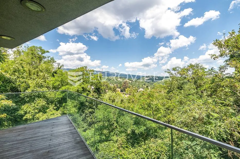 cmrok, prekrasan trosoban stan 110 m² - slika 11