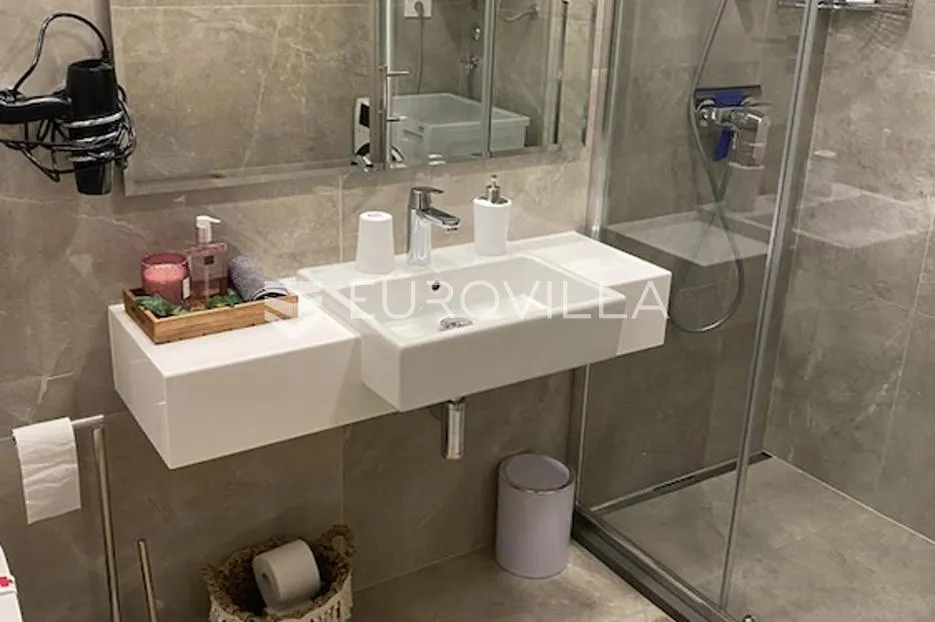 zadar, borik prekrasan moderan dvosoban stan s vrtom, dugoročan najam 113 m² - slika 4