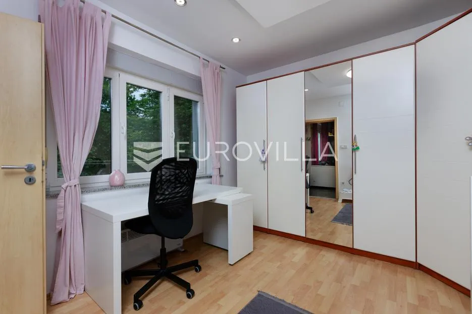 rijeka, škurinje, uredan dvosoban stan 31 m², odlična prilika za investiciju ili studente - slika 6