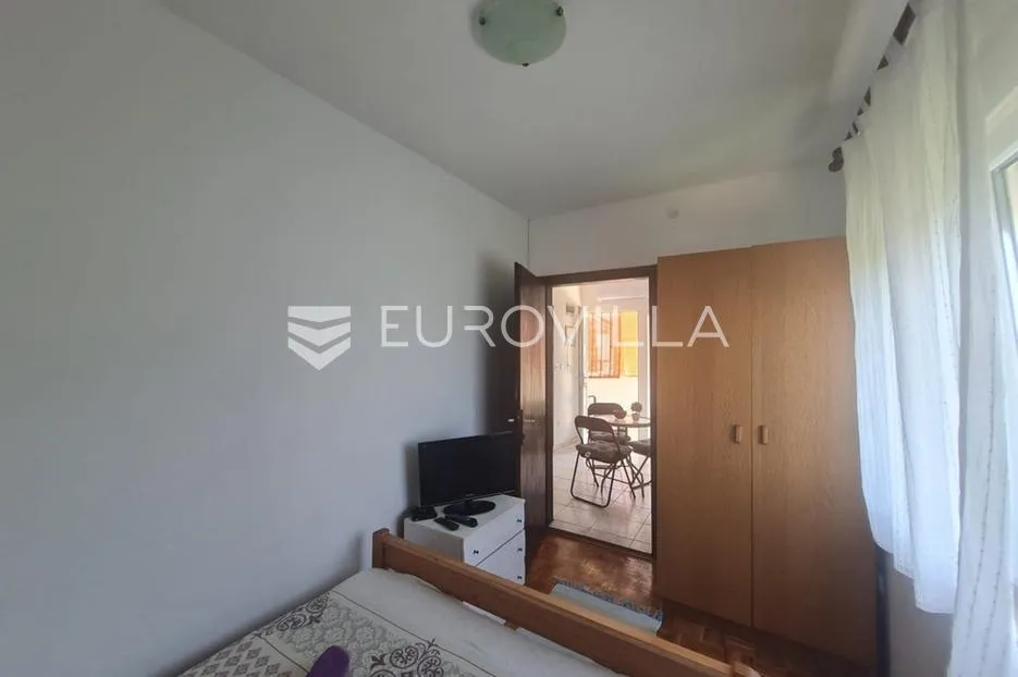 vir, apartmanska kuća s 3 jedinice, velikom okućnicom i potencijalom za bazen blizu centra - slika 44