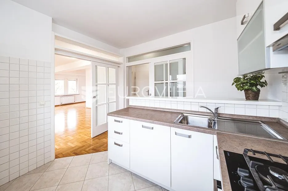 zagreb, trešnjevka, uređen četverosoban stan nkp 122, 35 m2 - slika 4