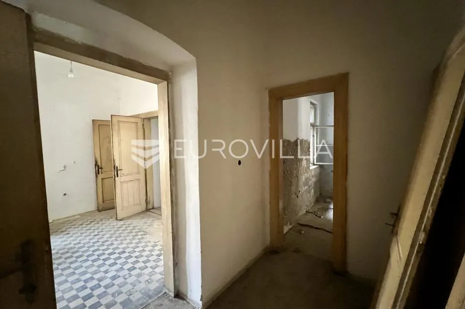 vlaška ulica, peterosoban stan 164.25 m² podrum 100 m² - slika 6