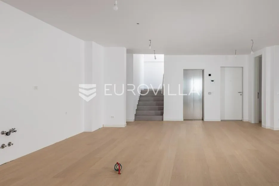 opatija, atraktivan penthouse s bazenom nkp 367 m2 novogradnja - slika 22